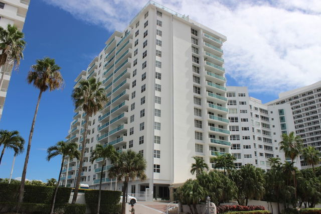 The Carriage Club South  photo 2